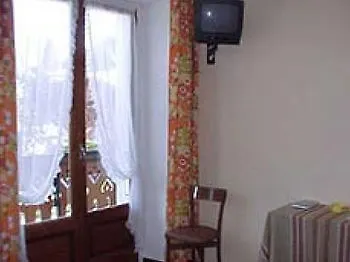 Les Fleurs Hotel